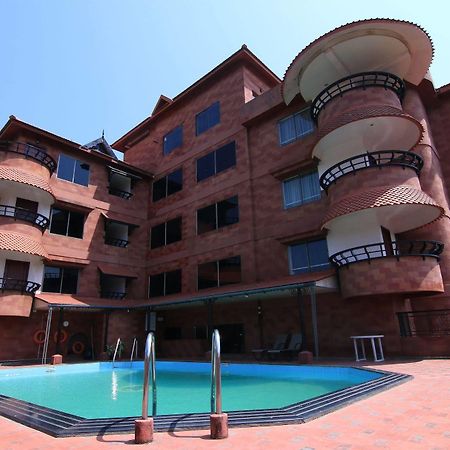 Westway Hotel Kozhikode Extérieur photo