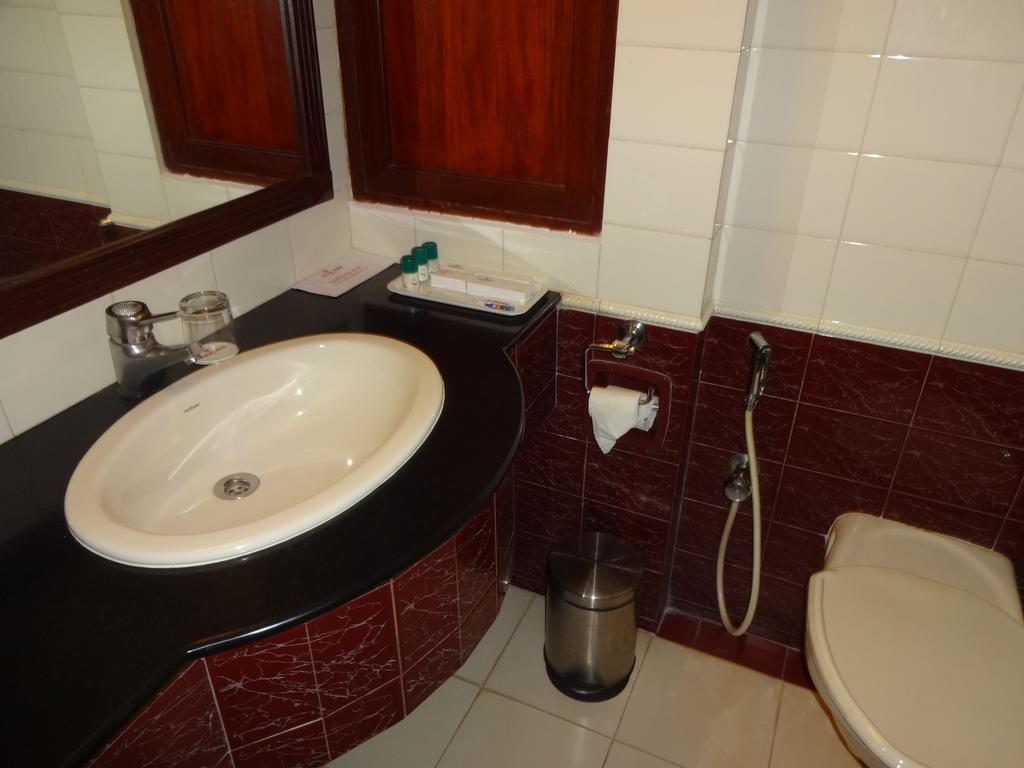 Westway Hotel Kozhikode Extérieur photo