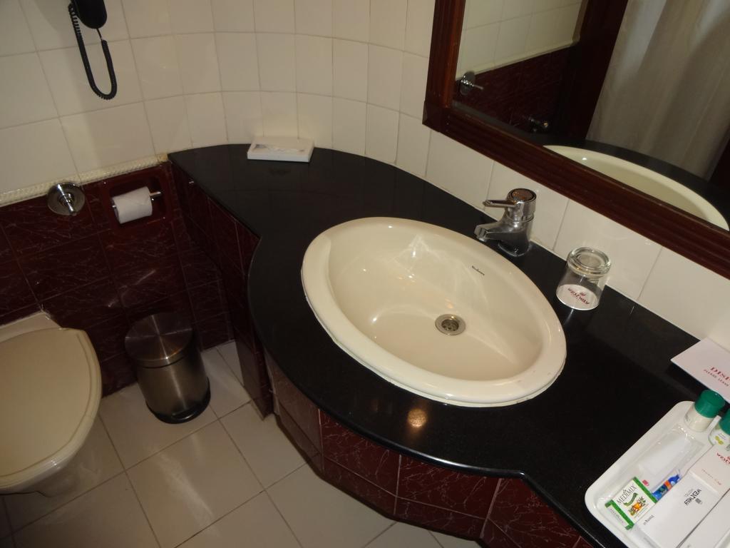 Westway Hotel Kozhikode Extérieur photo