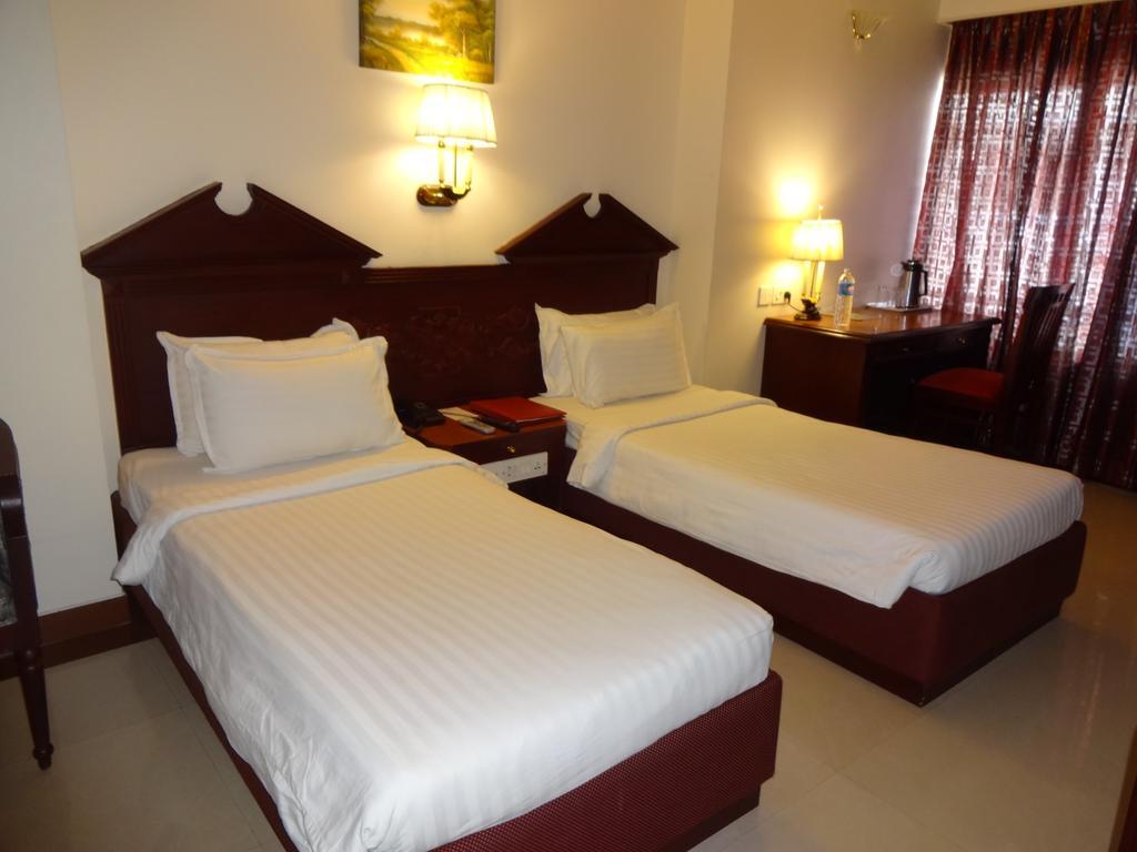 Westway Hotel Kozhikode Extérieur photo